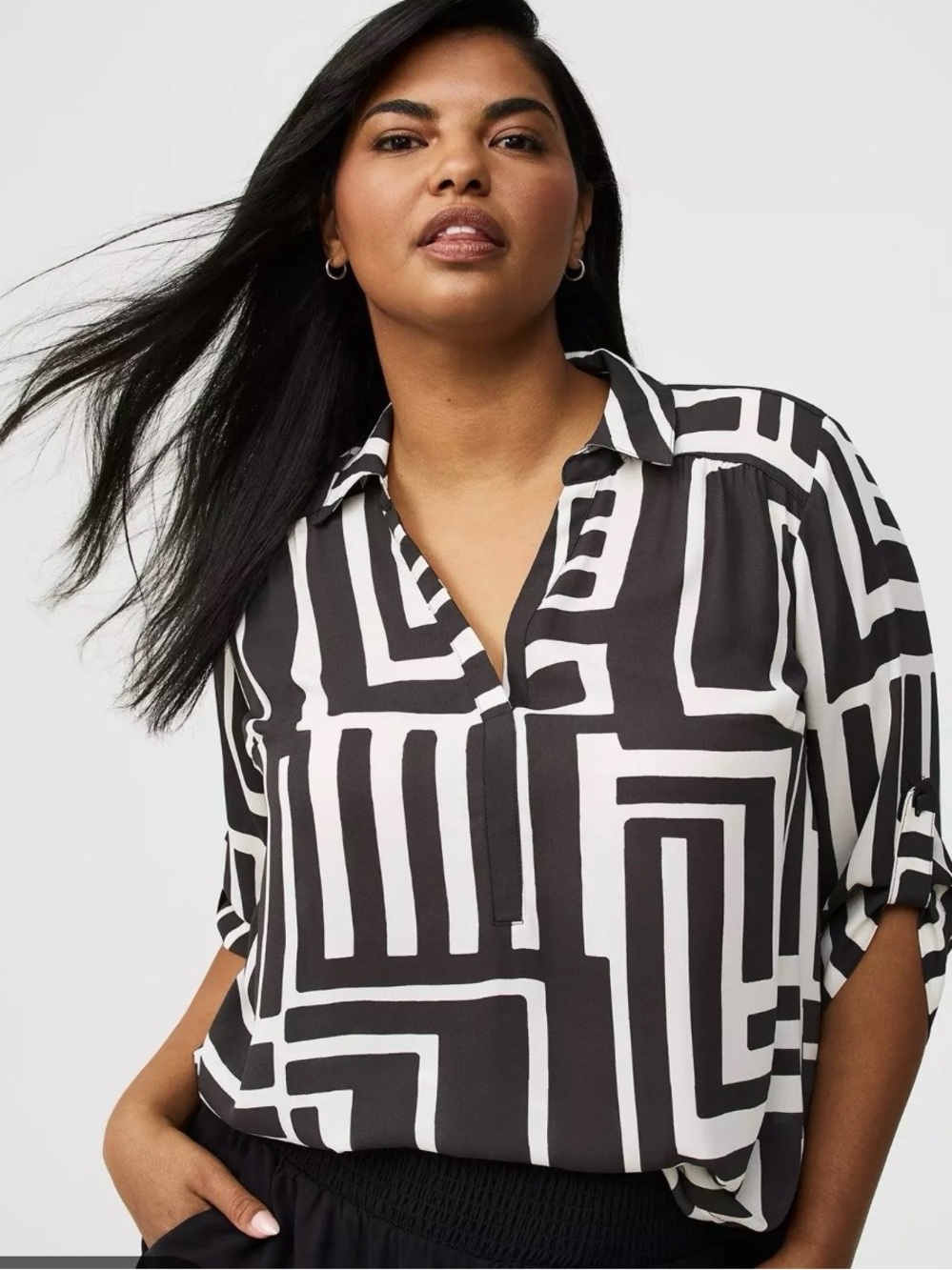 Torrid Harper Womens Blouse Black White Geometric Size 1